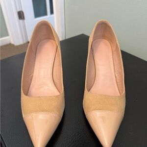 Elegant Tan and Cream Women's Pumps